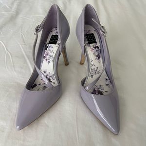 WHBM White House Black Market Sabrina Cool Wisteria Heels size 6 NWOT